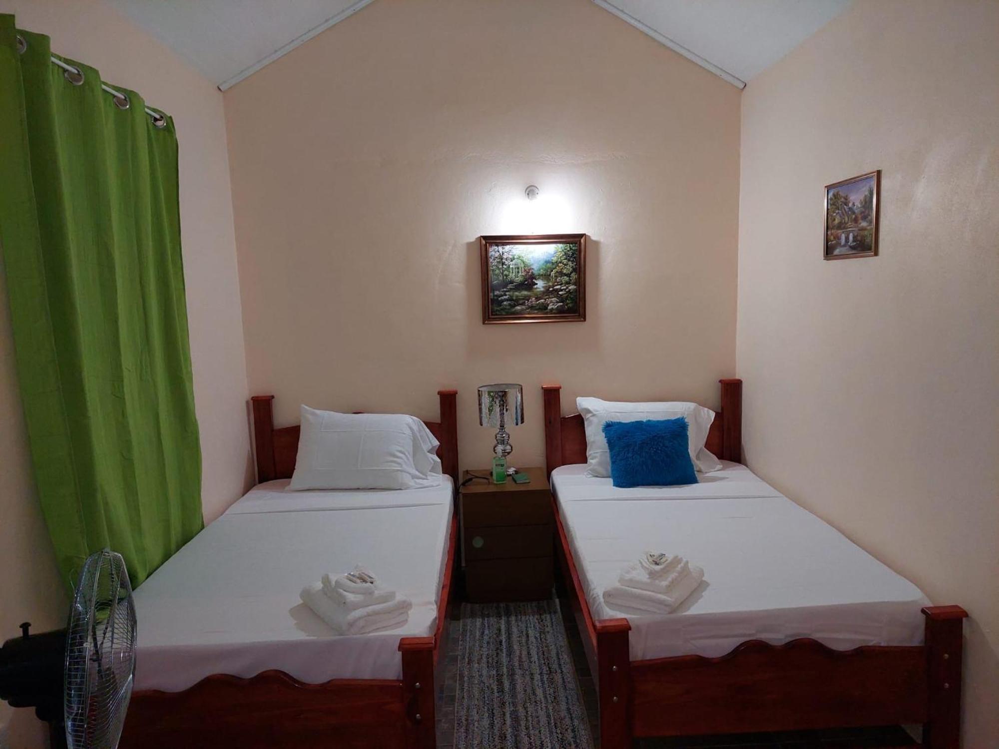 Salz Cozy Inn Roseau Eksteriør billede